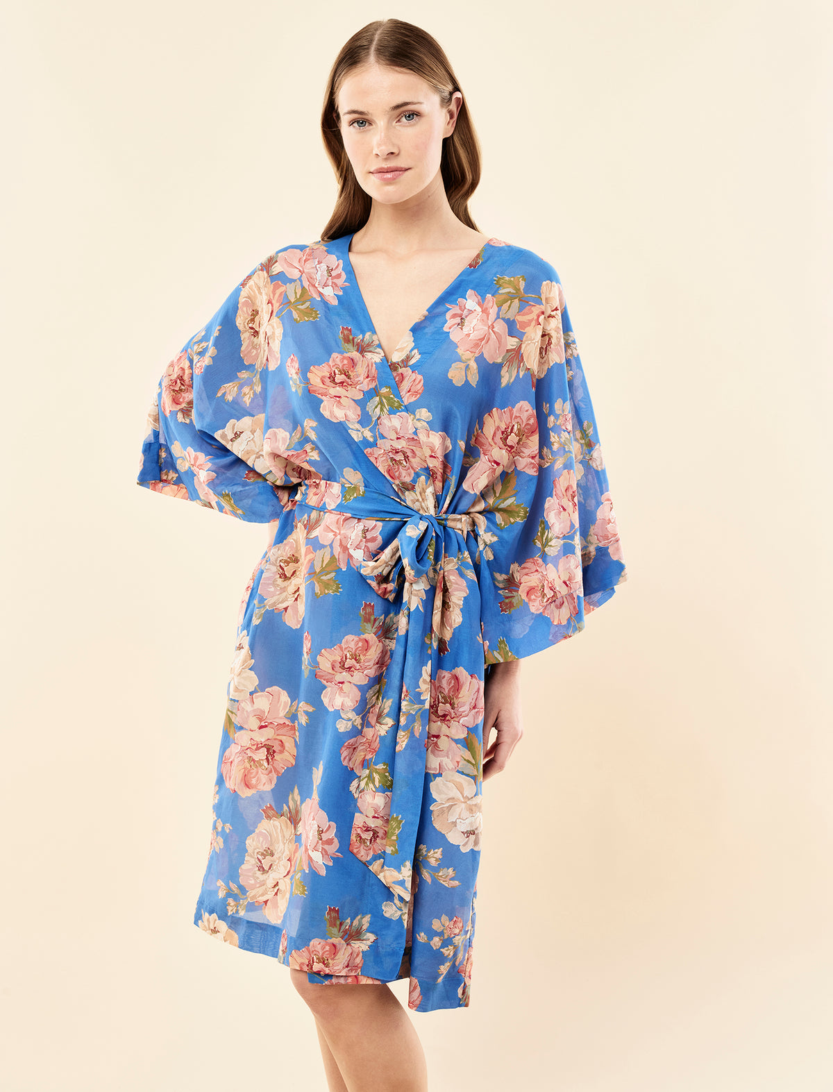 Sianie wearing the Iona Midi Kimono Robe
